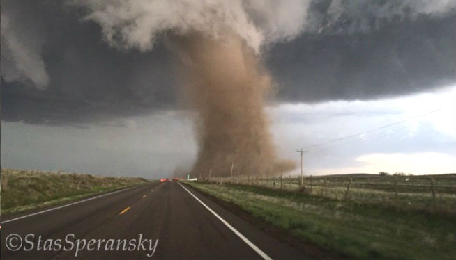 VIDEO: Clean up begins after tornados hit in northeastern Colorado | AM ...